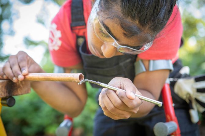 <strong>Suchitra, 14</strong><strong>, </strong>first built bookshelves with her grandpa. "I build because I enjoy working with my hands and tools. I also feel happy to work with<br />other people."