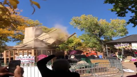Protesters tear down obelisk in Santa Fe