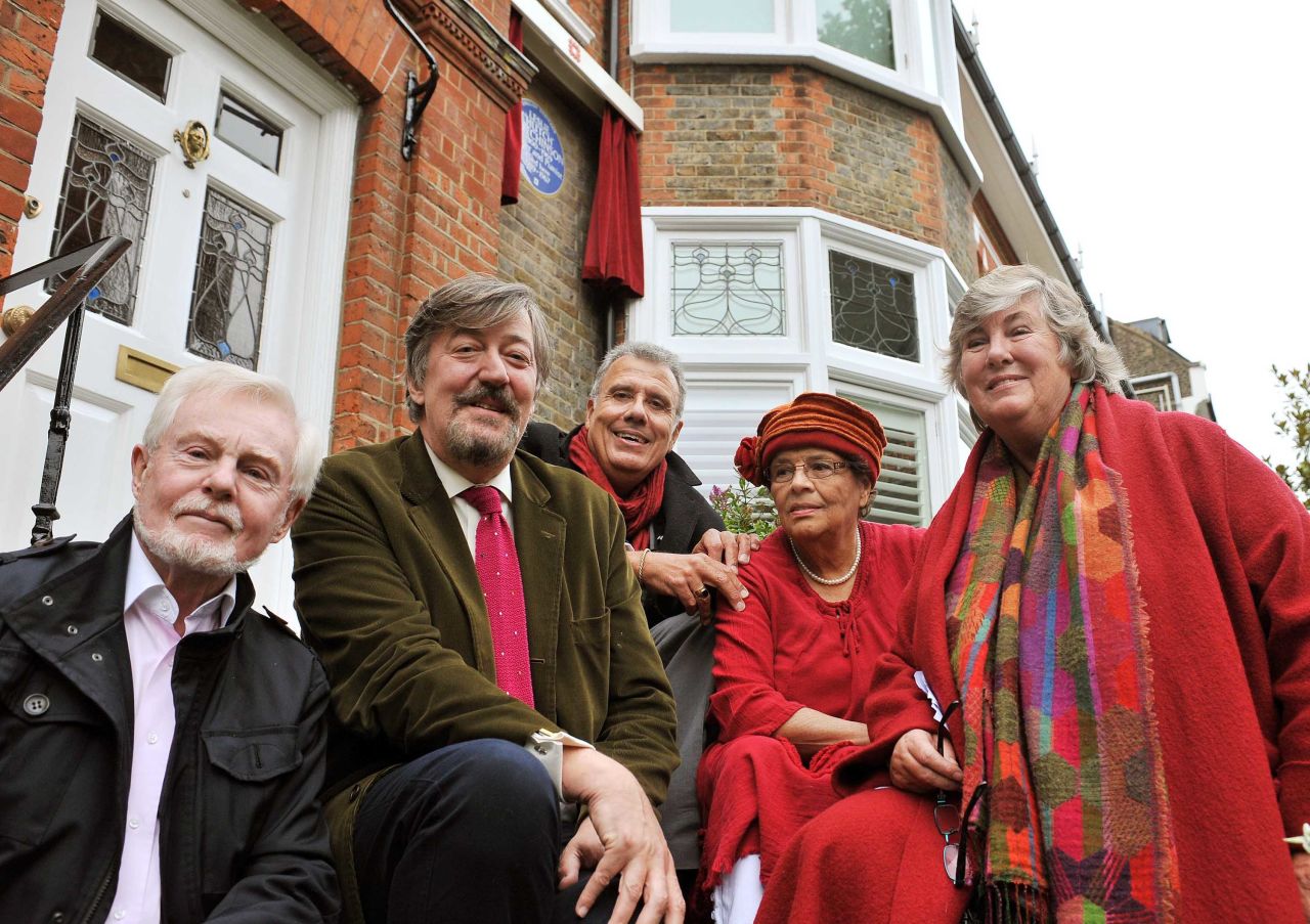 An English Heritage blue plaque was placed in May 2012 on Hutchinson's former home in north London. Actor Sir Derek Jacobi, TV presenter Stephen Fry, son Chris Hutchinson, daughter Gabrielle Markes and biographer Charlotte Breese are seen at the unveiling.