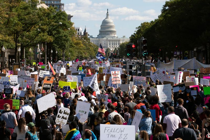 Crowds Gather For Women’s March To Protest Trump And Supreme Court ...