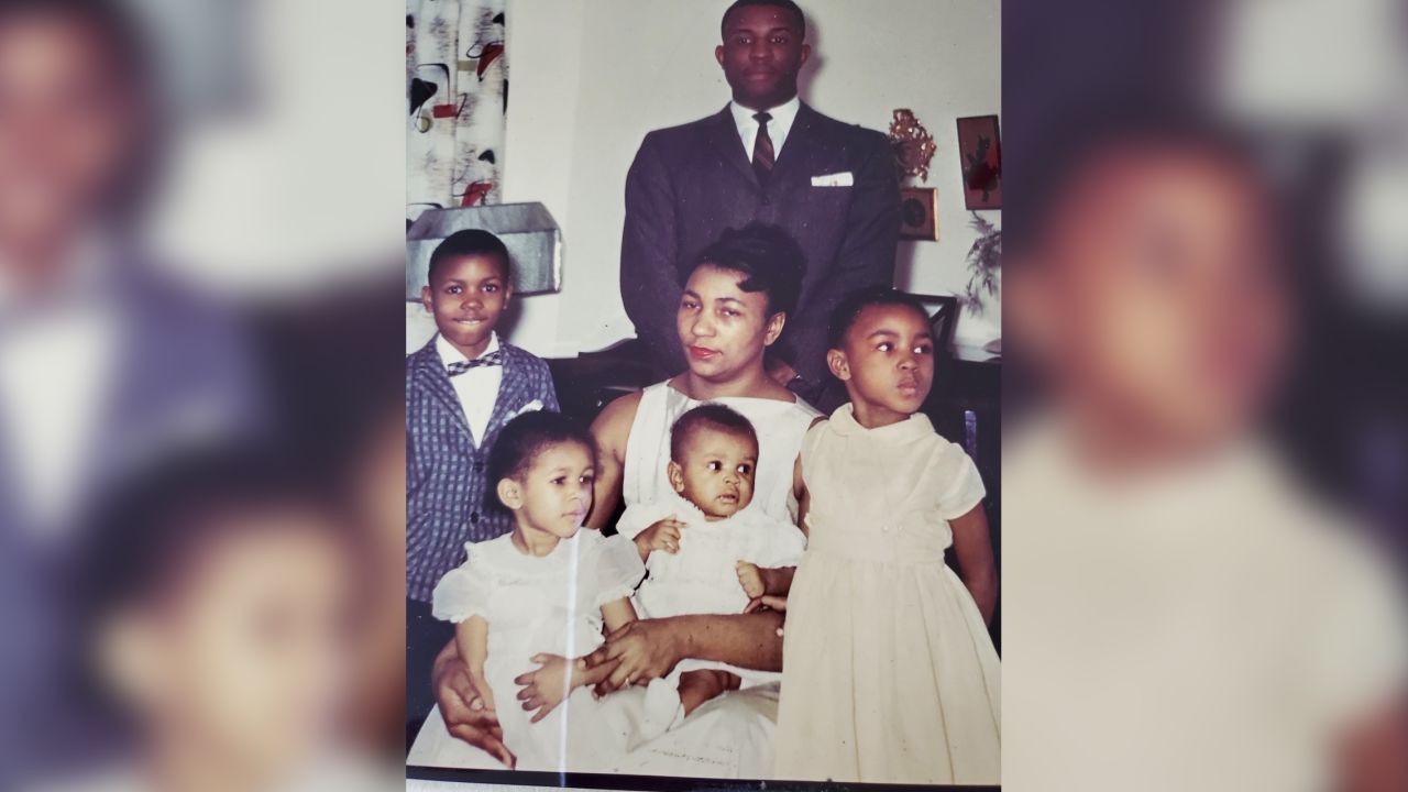 Left to right, Julian, Carol, Roberta, Sharon, pose with their parents Midred and Julian Sr. in 1959.
