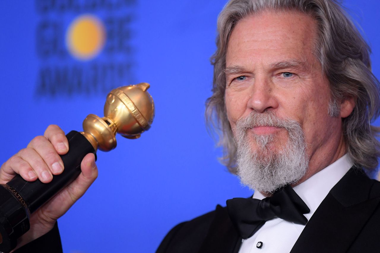 Bridges holds his Cecil B. DeMille Award at the 76th Annual Golden Globe Awards in Los Angeles in January 2019. 