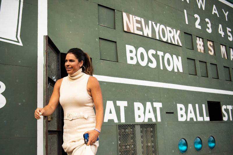Jessica Mendoza First woman World Series game analyst on national broadcast CNN