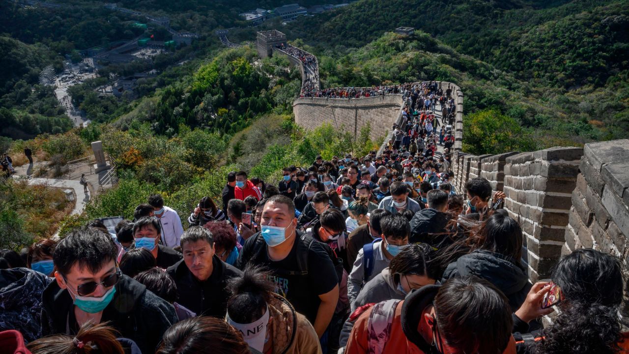 <strong>Beijing:</strong> Tourists gather in a bottleneck on the Great Wall of China during China's "Golden Week" holiday at the start of October. For this period, authorities raised the cap on the Badaling section to 75% of normal capacity -- and tickets sold out fast. 