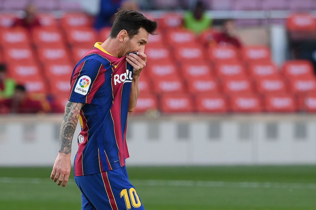 Messi looks on during the match against Real Madrid.