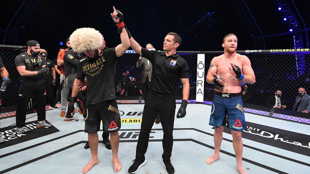 Fabel Gastvrijheid negatief Khabib Nurmagomedov: Undefeated UFC fighter retires after latest victory |  CNN