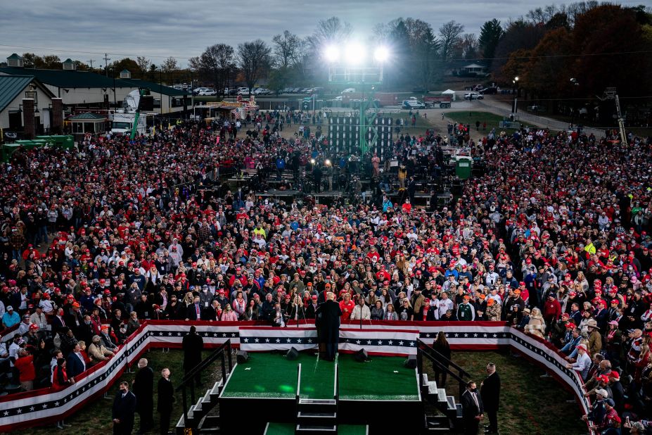 Trump speaks at a campaign rally in Circleville, Ohio, on October 24.