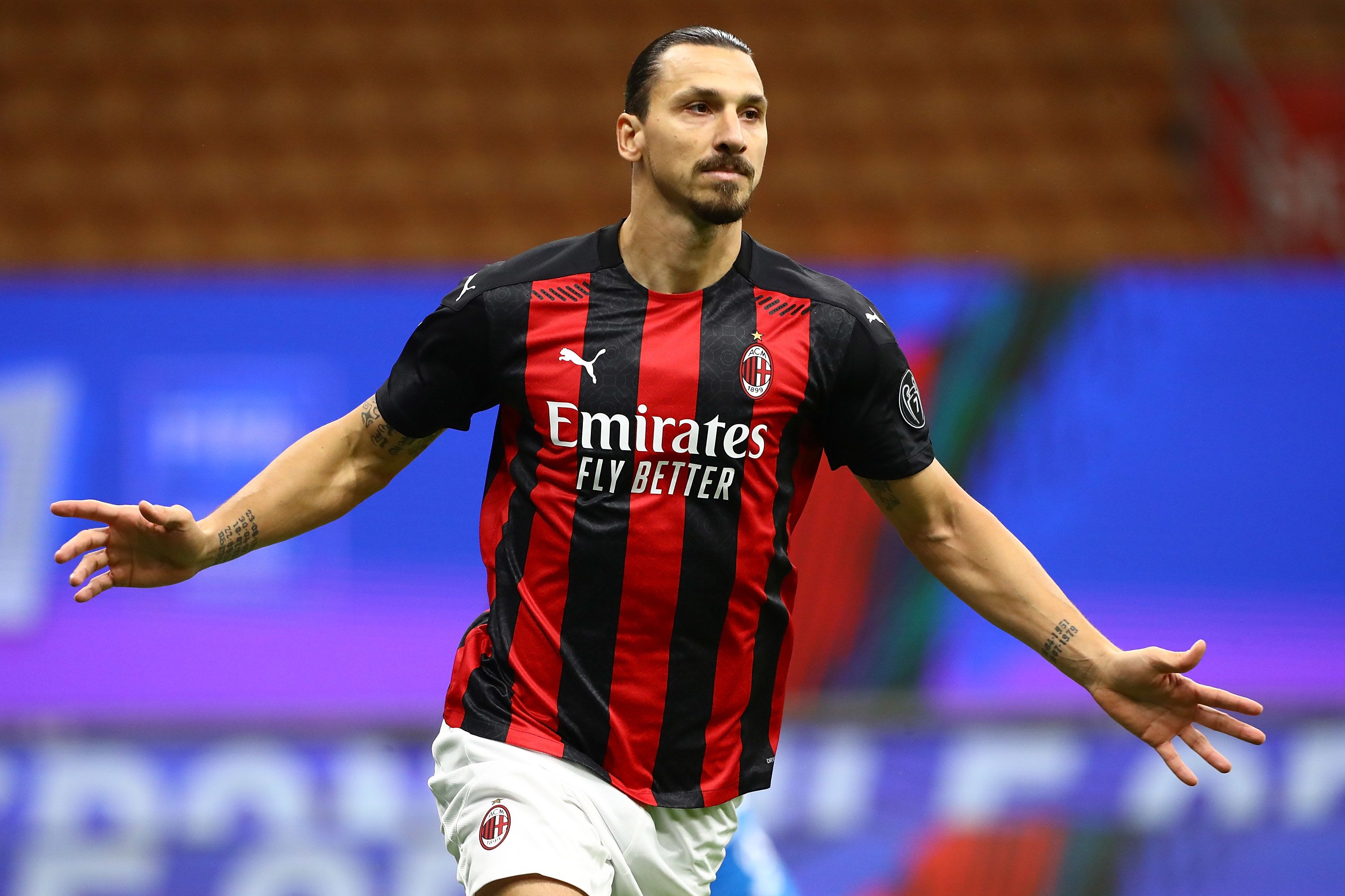 Zlatan Ibrahimovic scores twice as Serie A leader AC Milan draws against AS  Roma