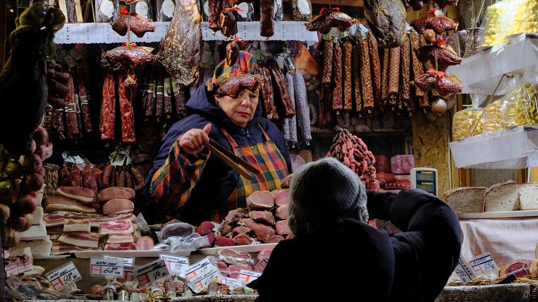 <strong>Tallinn Christmas Market, Estonia:</strong> Traditional Estonian cuisine, artisan bread and handicrafts is sold at its many festive stalls. 