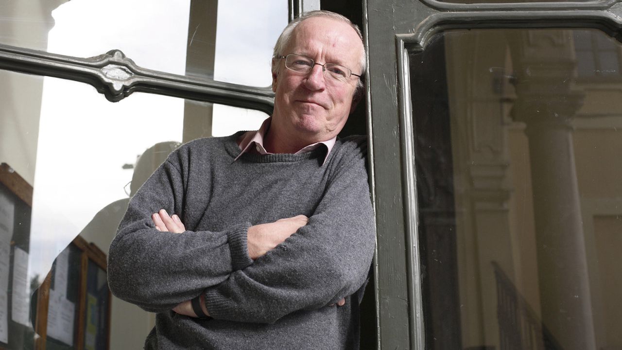 Robert Fisk, the journalist who interviewed bin Laden, dies at 74 CNN
