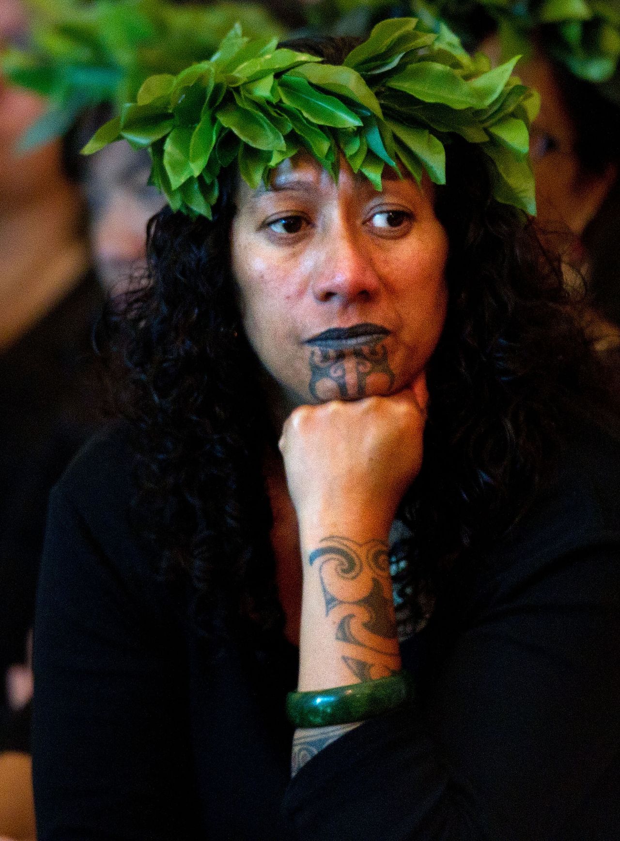 A member of the Māori group Tainui Waka Alliance at Te Papa Museum in Wellington in 2012, as the museum welcomed 20 mummified tattooed heads that were taken to Europe in the 1700s and 1800s.