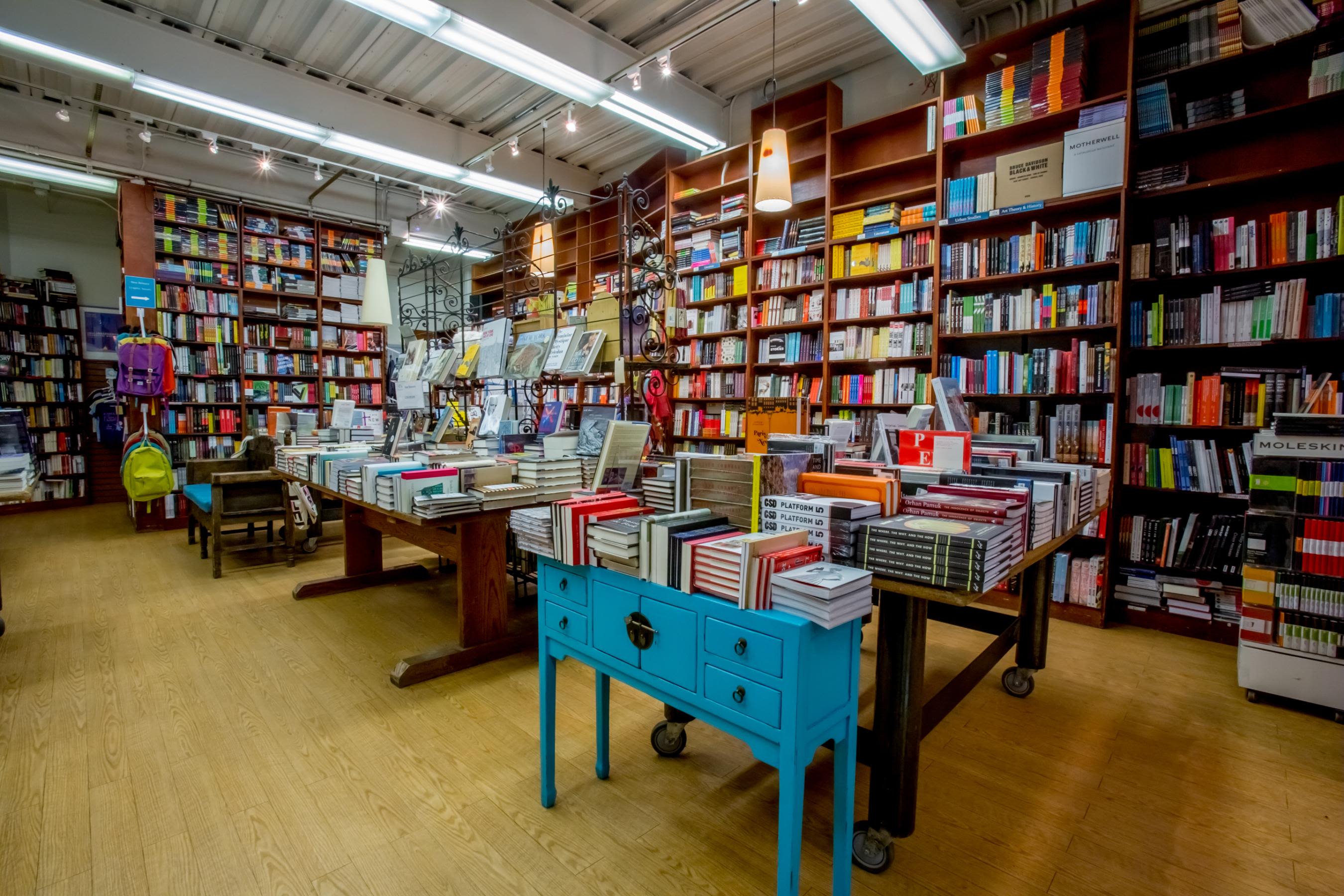 Partnering with Indie Bookstores on Book Fairs