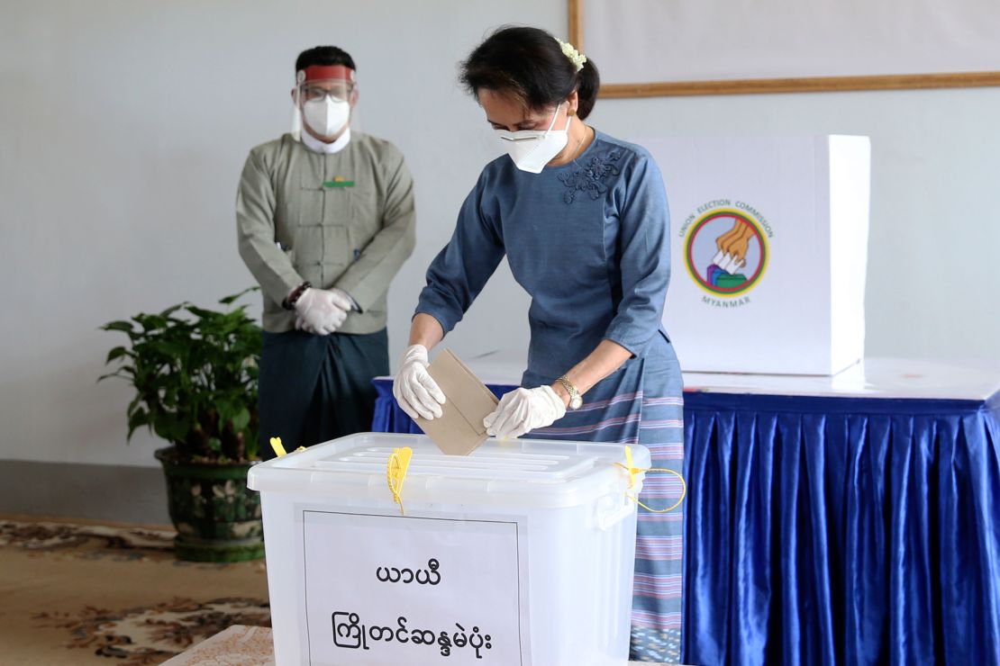 Myanmar's leader Aung San Suu Kyi makes an early voting for the November 8 general election at Union Election Commission office on October 29, 2020, in Naypyitaw.