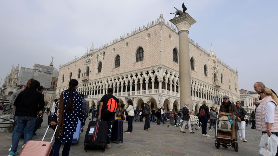The Doge's Palace in October 2017, on a typical low-season day