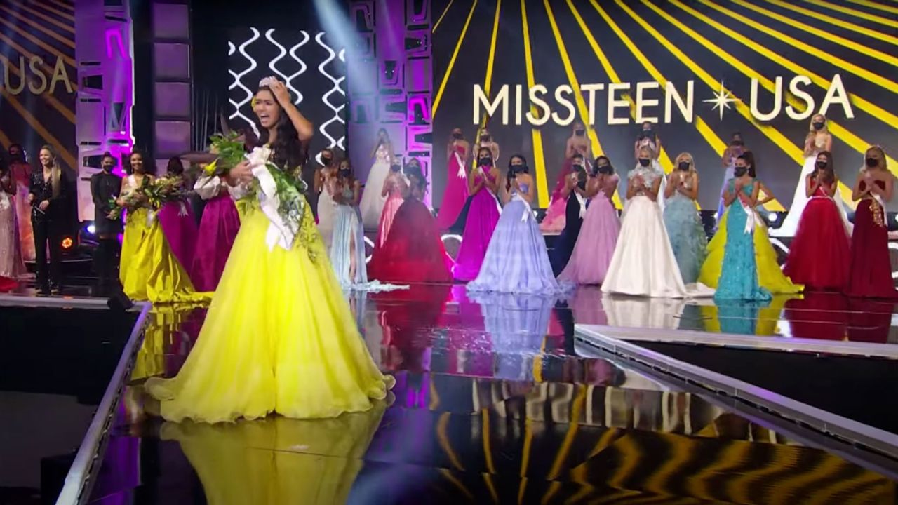Hawaii's Ki'ilani Arruda takes her first walk as Miss Teen USA on November 7, 2020.