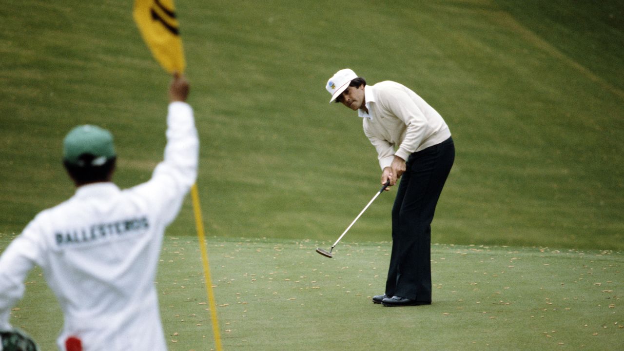 Ballesteros putts during the third round of the 1980 Masters.