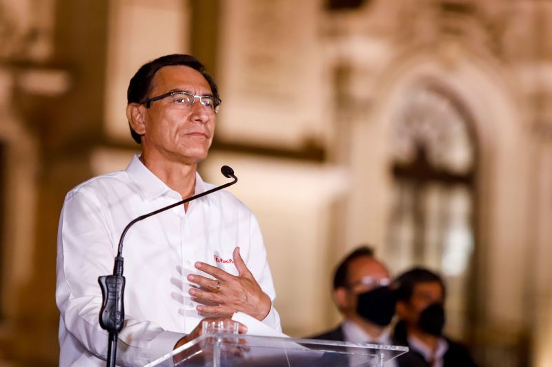 Detienen a exfuncionarios del gobierno de Martín Vizcarra por caso ‘Los Intocables de la Corrupción’