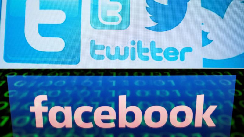 NextImg:Appeals court pauses order blocking Biden administration from communicating with social media companies | CNN Politics