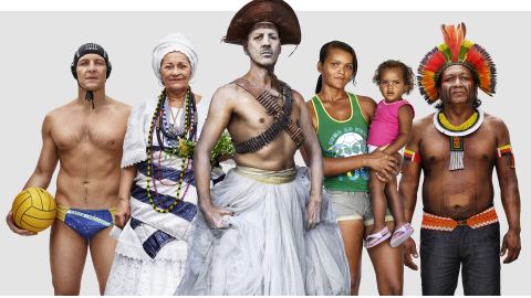 i.Detroit is a follow-up to Lyon's first identity project, "Somos Brasil," which lead him to Brazil to learn more about his family.
