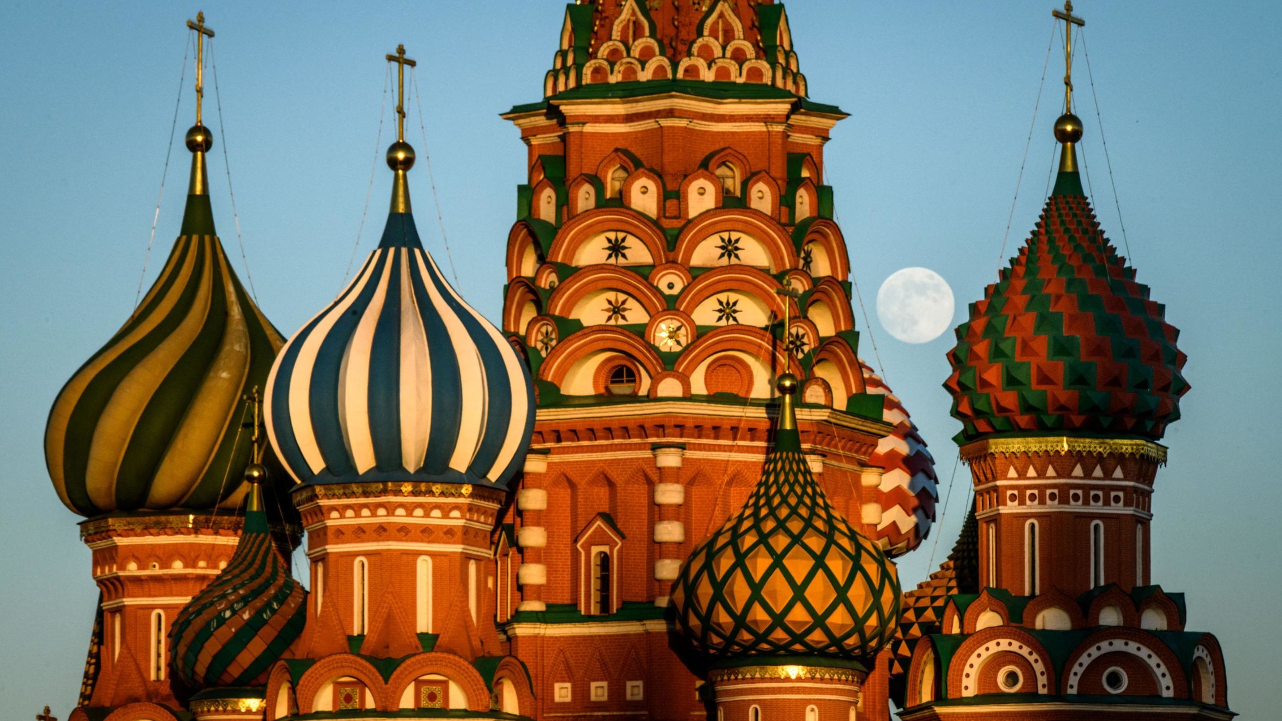 Saint mysterious origins of Moscow's multicolored cathedral | CNN