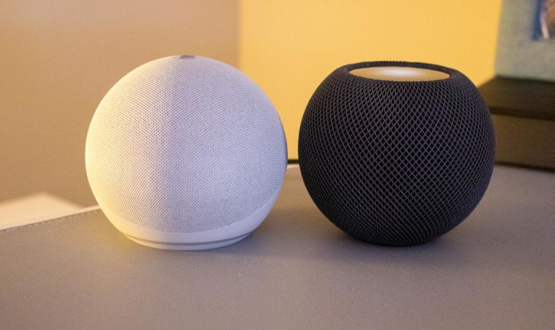 Apple HomePod mini - white smart speaker - MY5H2LL/A - Speakers