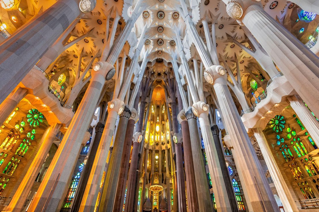 View of the ceiling in the nave, Sagrada Familia, Barcelona, Catalonia, Spain