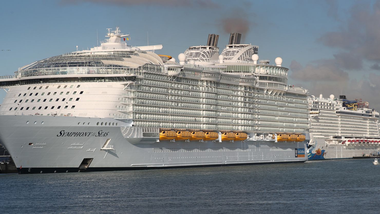 RCCL_Symphony_of_the_seas