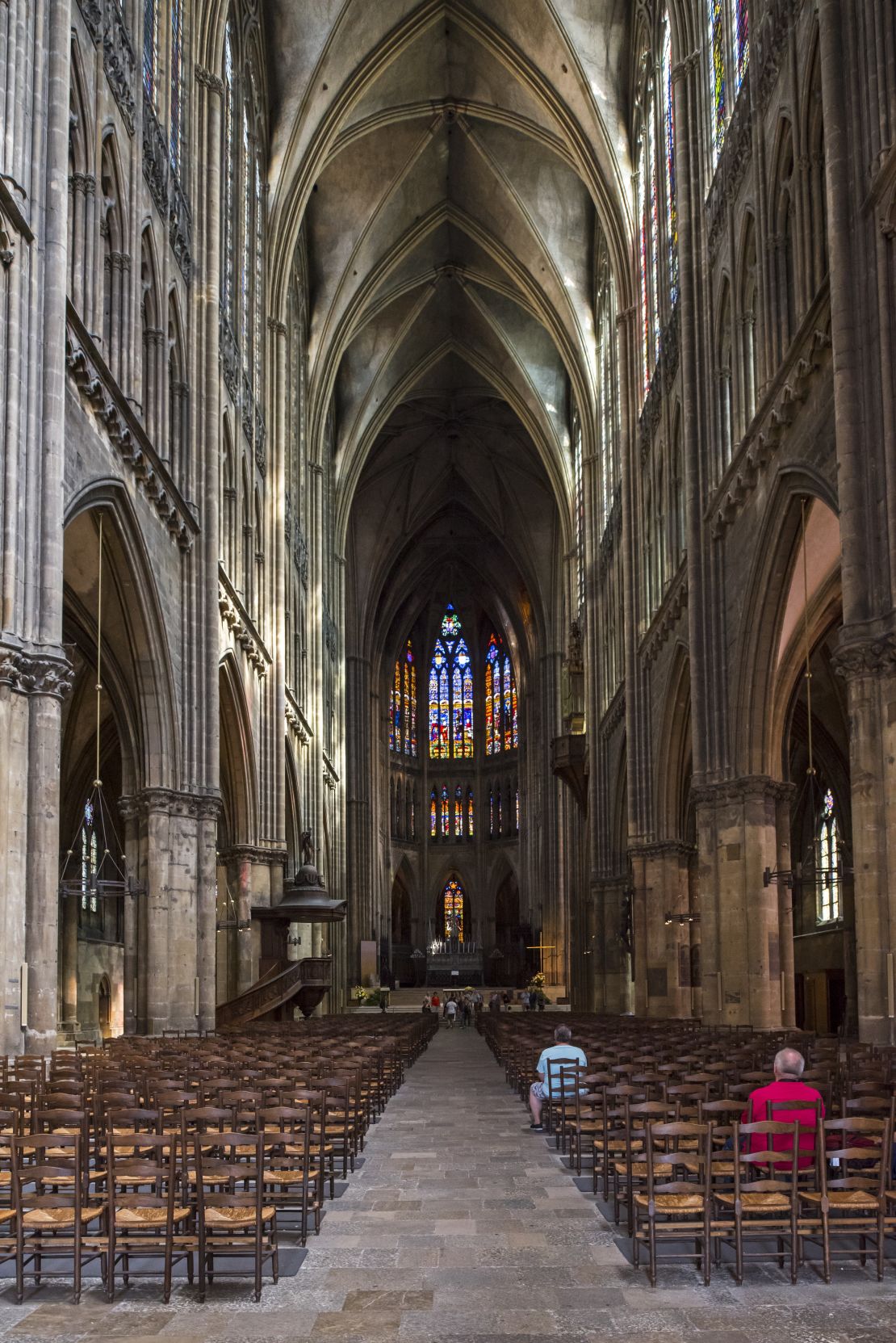 The tall, narrow nave of Metz Cathedral.