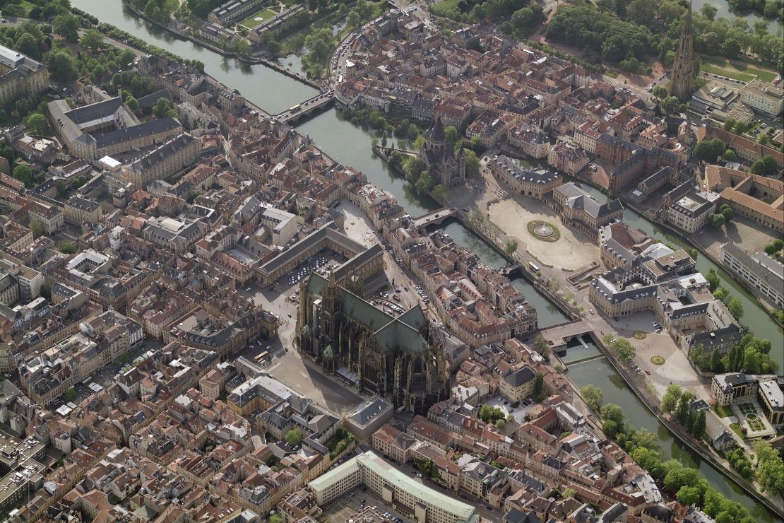 An aerial image of Metz's old town and cathedral.