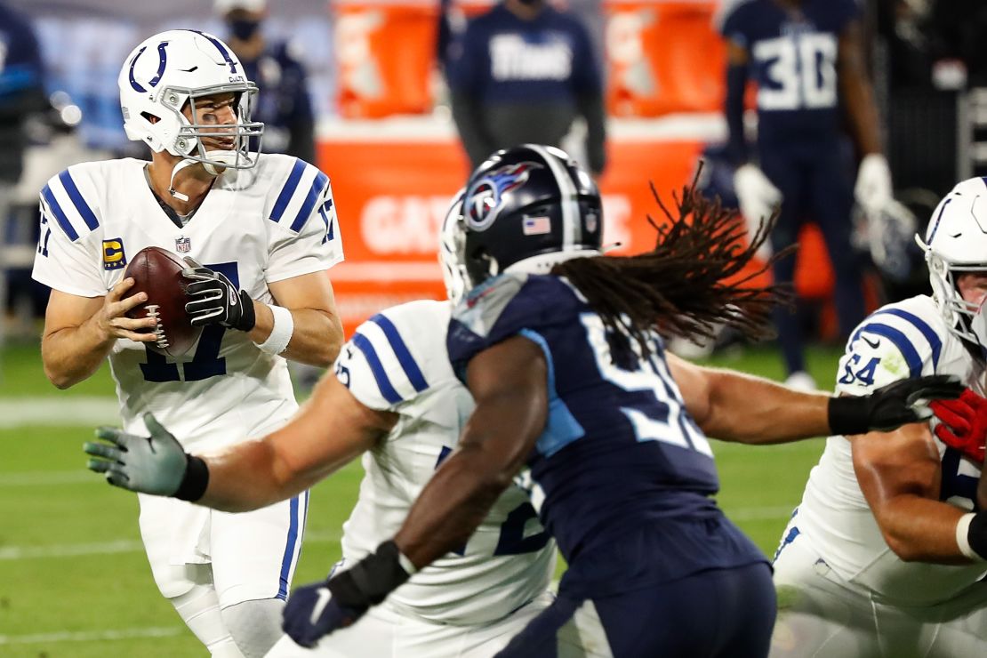 Rivers drops back to receive a pass against the Titans. 