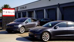 BURBANK, CA - SEPTEMBER 04: A Tesla showroom and service center, in Burbank on Friday, Sept. 4, 2020 in Burbank, CA.  (Kent Nishimura / Los Angeles Times via Getty Images)