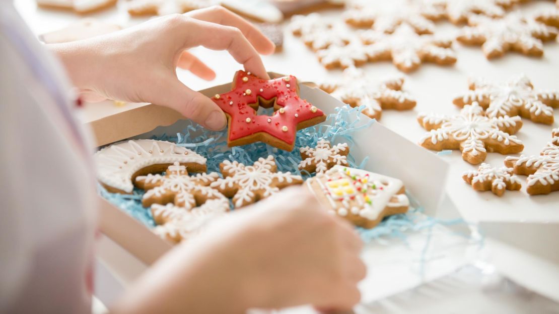 Spread the joy by sending cookies to loved ones.