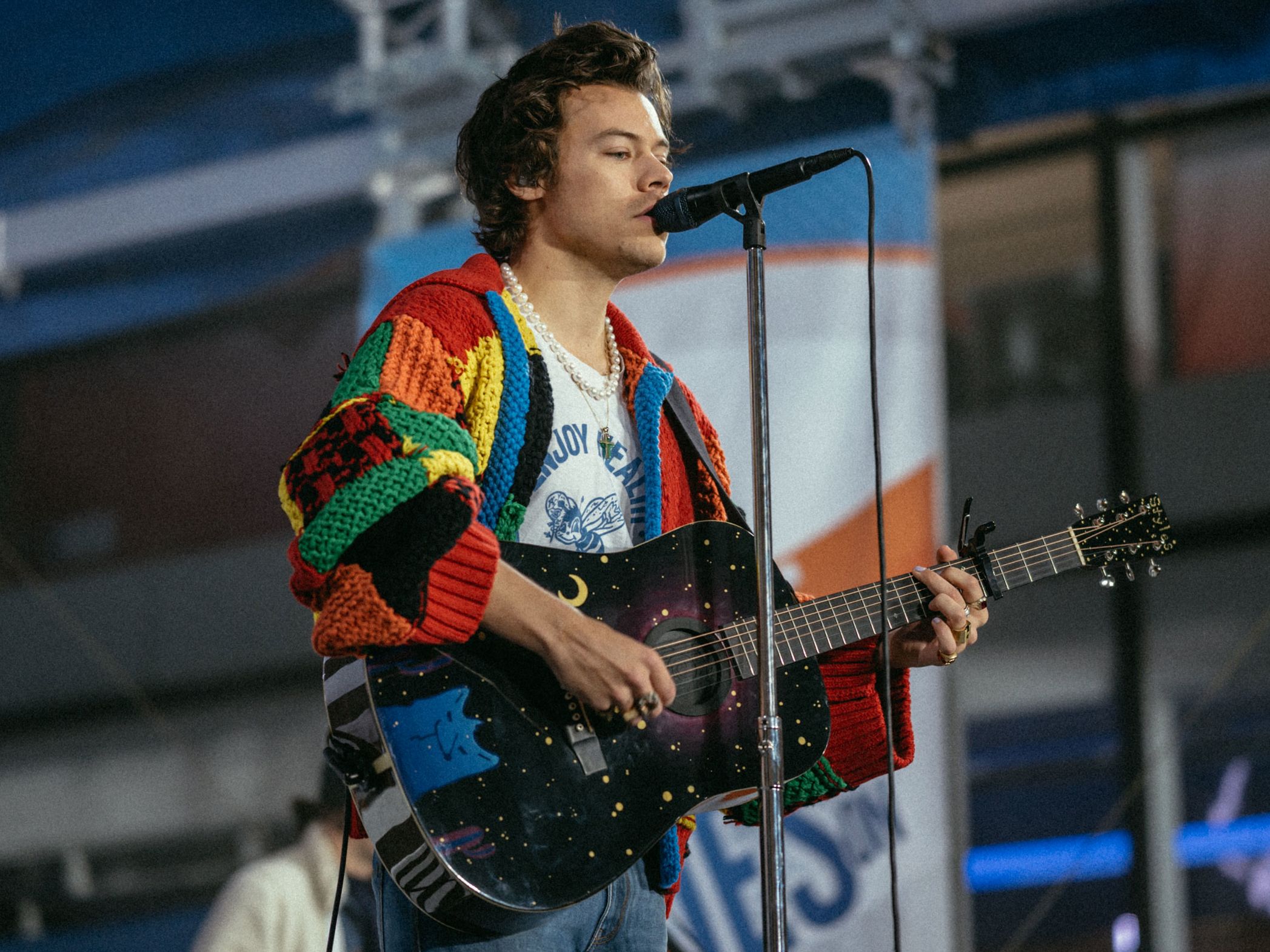 Harry Styles' JW Anderson cardigan that sparked a TikTok craze acquired by  the Vu0026A | CNN