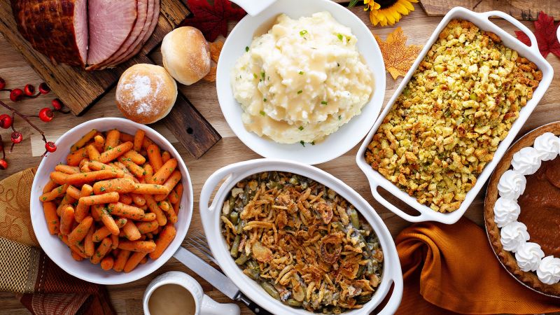 Hosting a small Thanksgiving dinner this year? Try these main dishes | CNN
