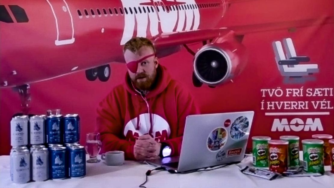Artist Oddur Eysteinn Frieriksson at the "launch" of Mom Air