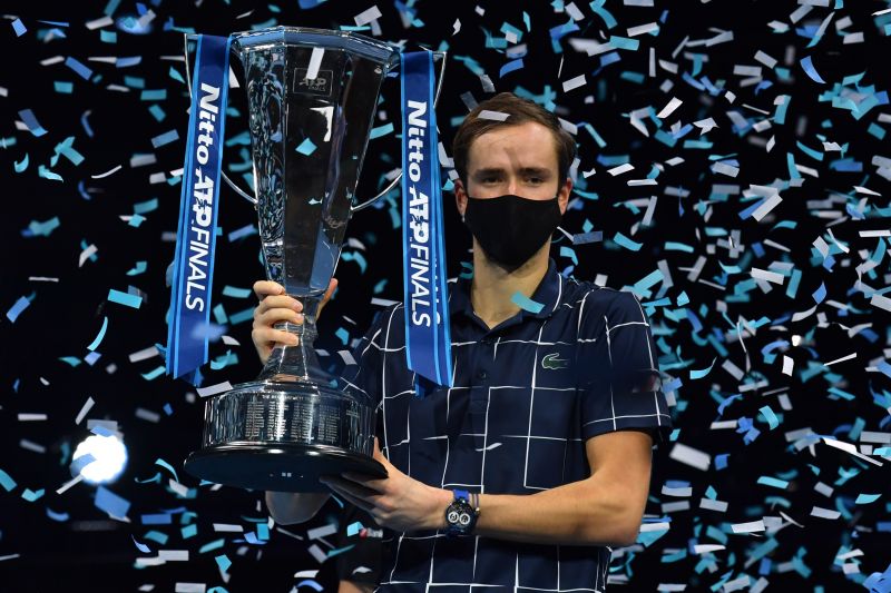 ATP Finals Daniil Medvedev wins with three-set victory over Dominic Thiem CNN