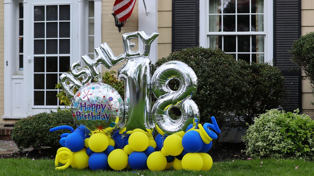 "Happy Birthday" lawn displays are all the rage now.  