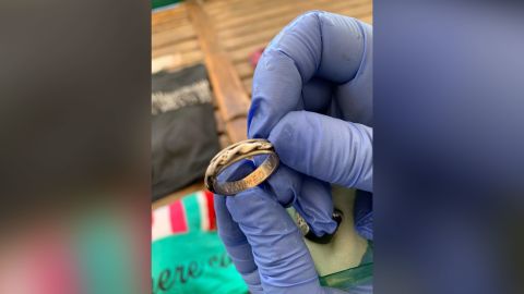 01 found ring