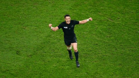 Carter celebrates World Cup victory with the All Blacks in 2015.
