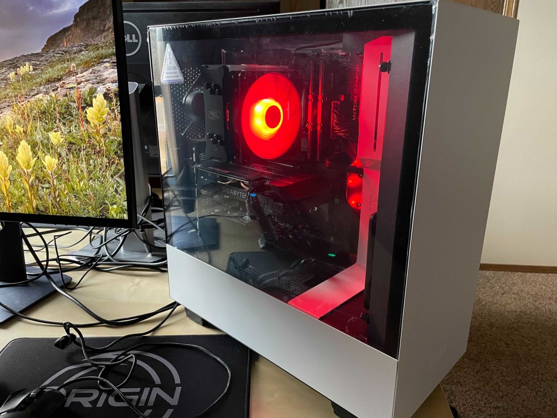 Customize Esports Essential Gaming PC