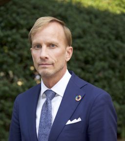 Mark Dybul 