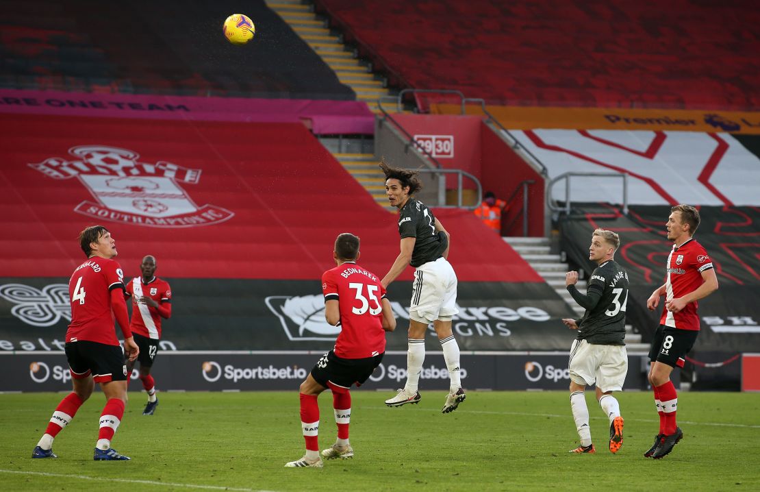Cavani heads towards Southampton's goal on Sunday.