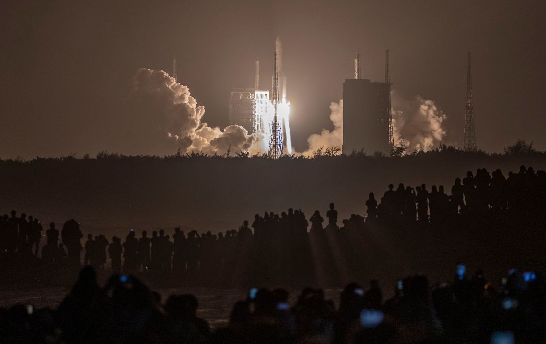 A Long March 5 rocket carrying China's Chang'e-5 lunar probe launches from the Wenchang Space Center on November 24.