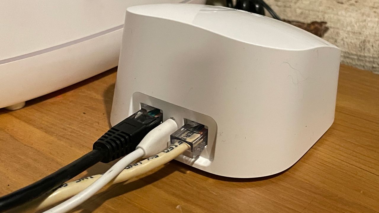 4-eero 6 review underscored