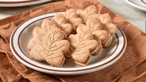 Switch it up this year and bake maple cream sandwich cookies. 