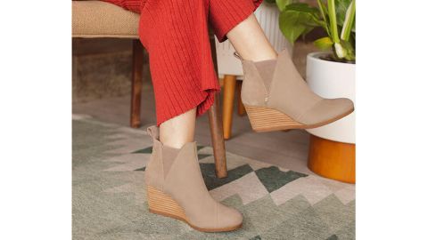 Toms