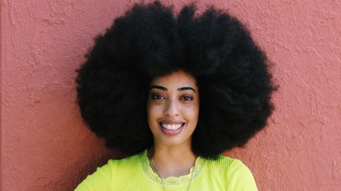 Simone Williams's afro is 4 feet and 10 inches in circumference.
