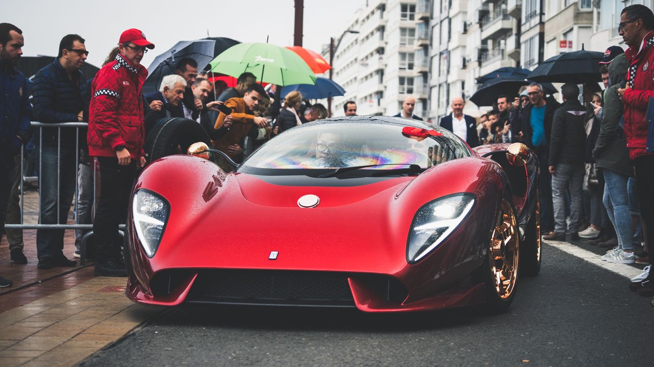 The De Tomaso P72 is powered by a supercharged V8 engine.