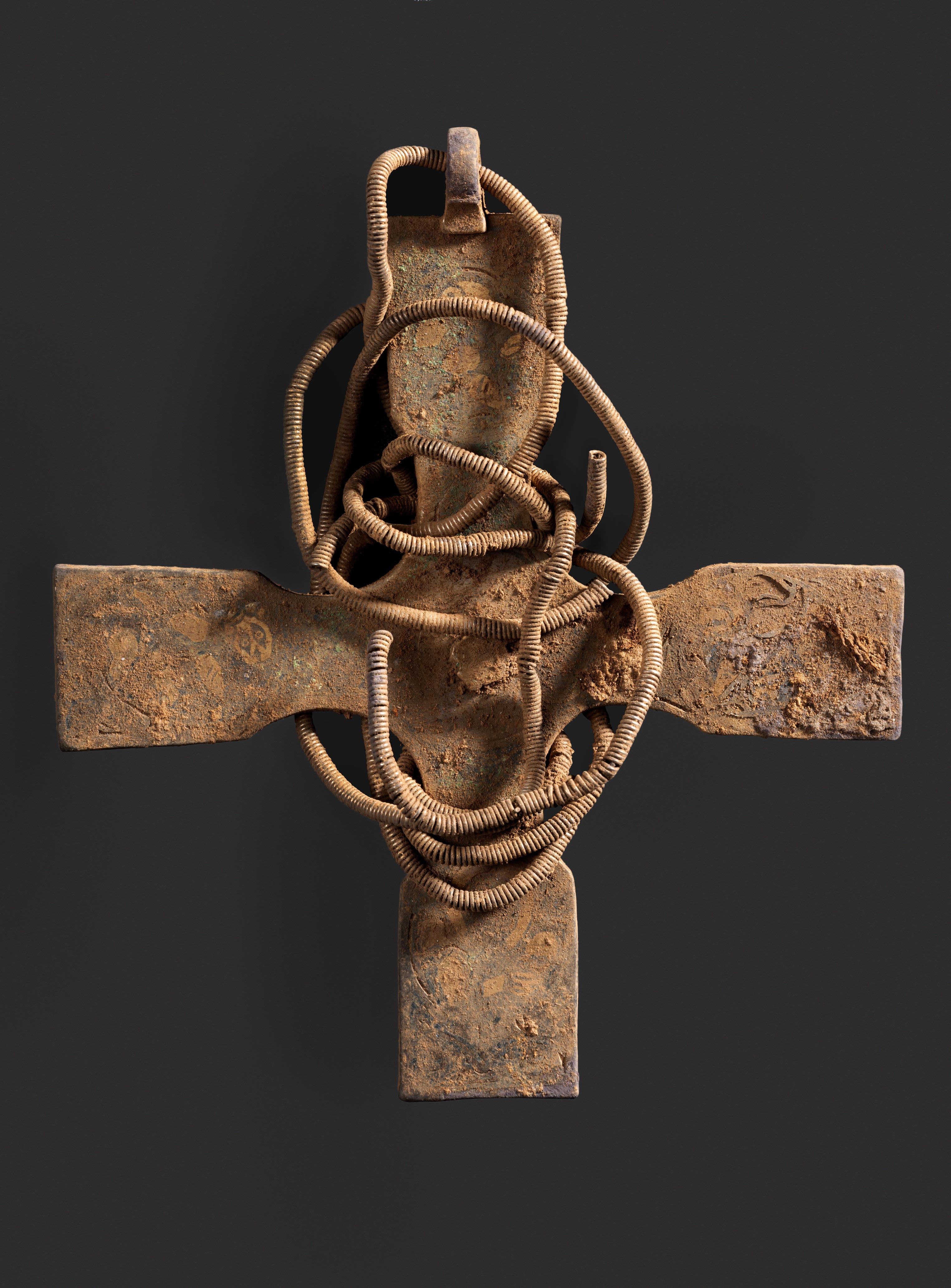 Anglo-Saxon cross buried for 1,000 years seen in stunning detail for the  first time