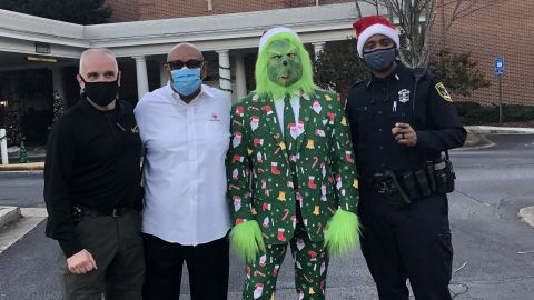 I Care Atlanta partnered with local  police for a Christmas for Kids event.